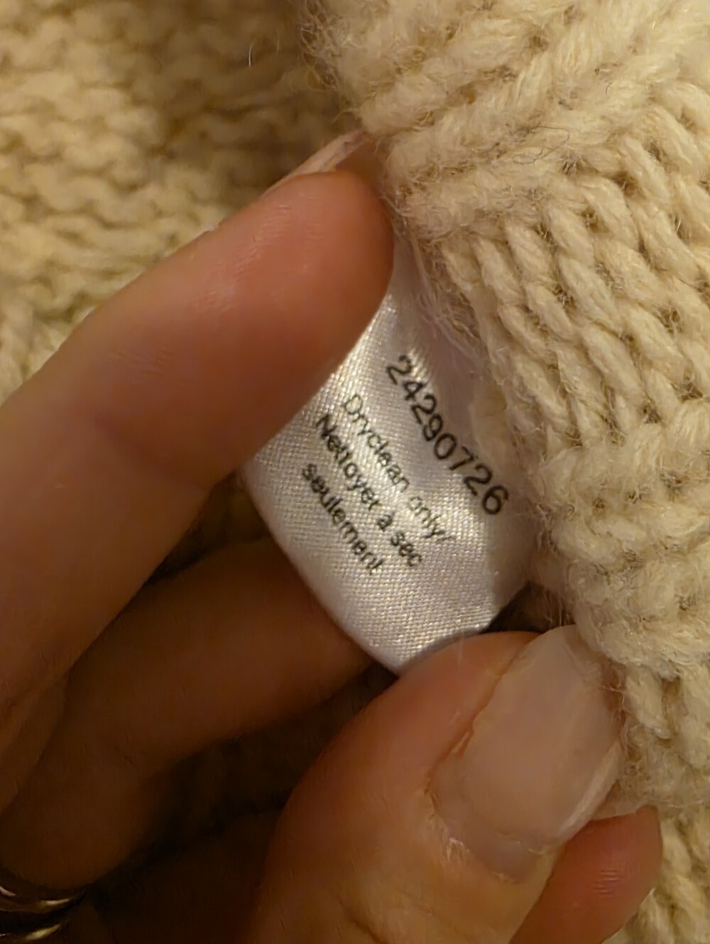 Club Monaco Handknit 100% Wool Cable Knit Turtleneck Sweater S - Picture 8 of 8